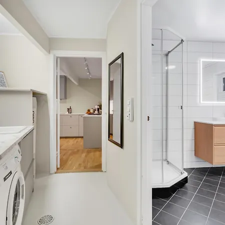 Arctic L & Mountain View Appartement Tromsø